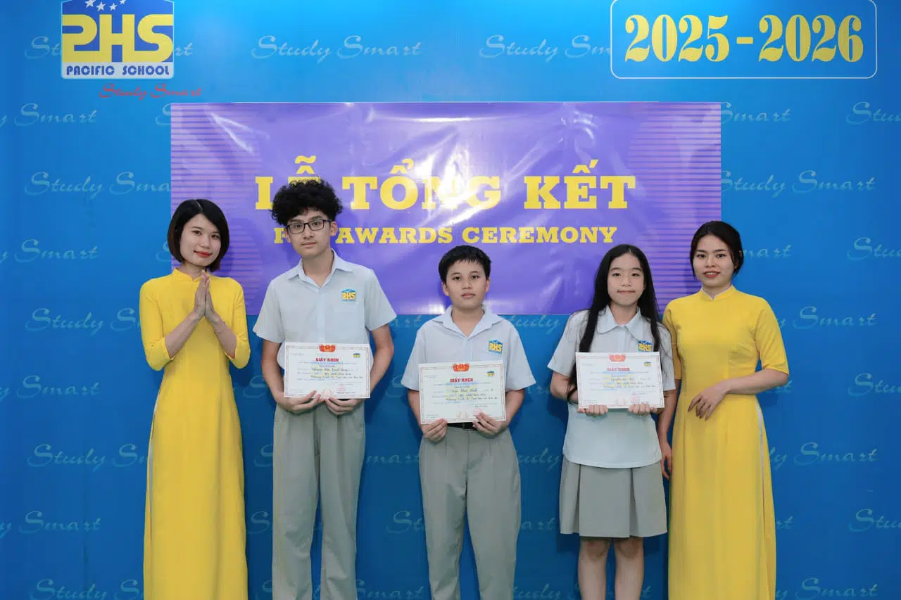 KHI NIỀM VUI NỞ HOA