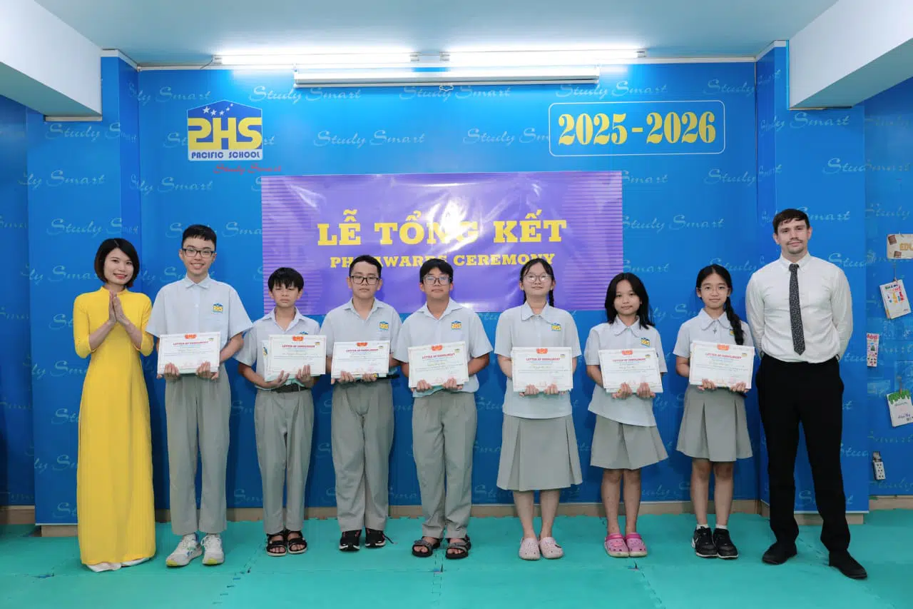 KHI NIỀM VUI NỞ HOA