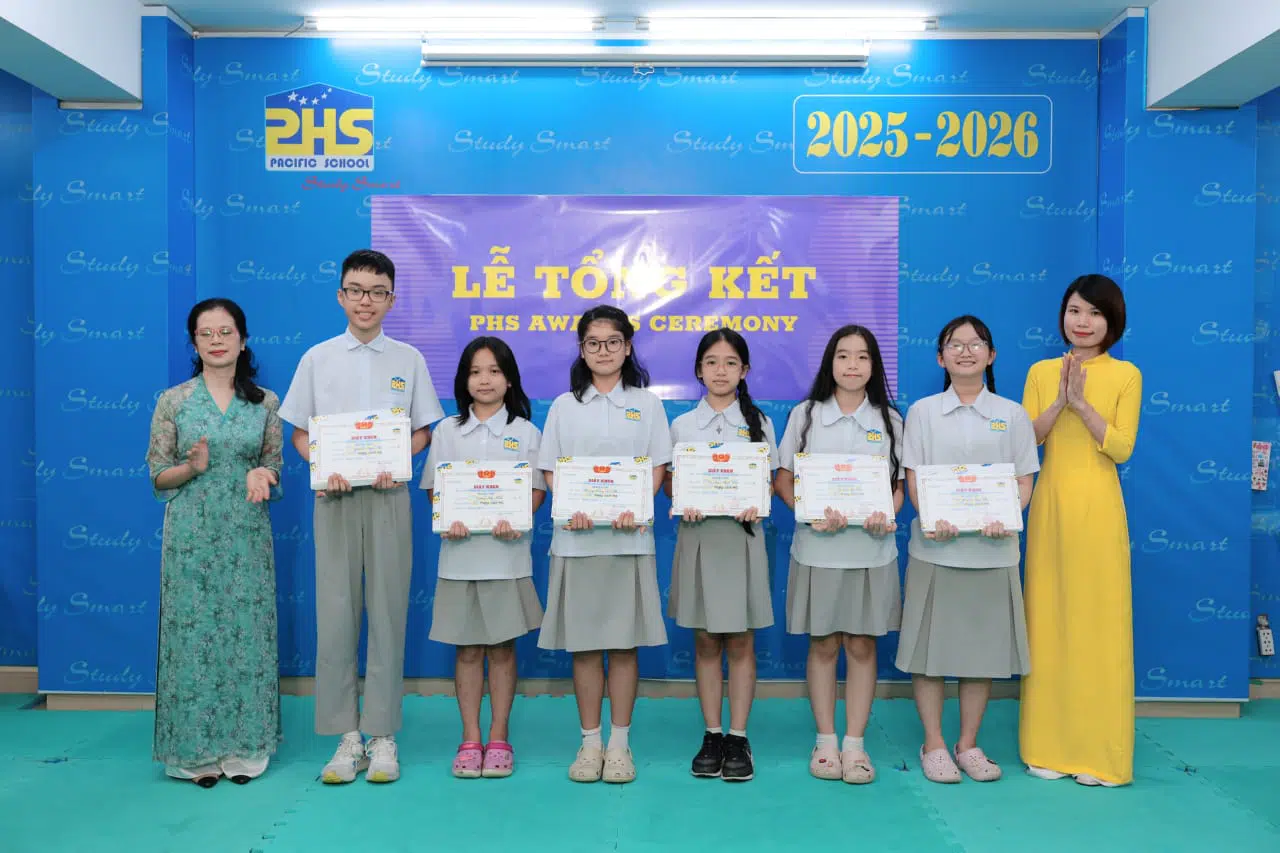 KHI NIỀM VUI NỞ HOA