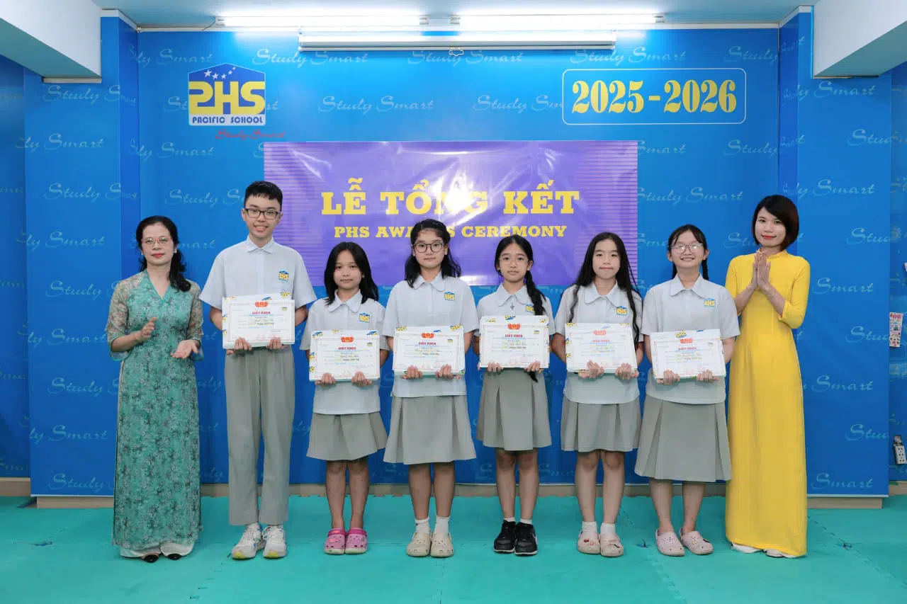 KHI NIỀM VUI NỞ HOA