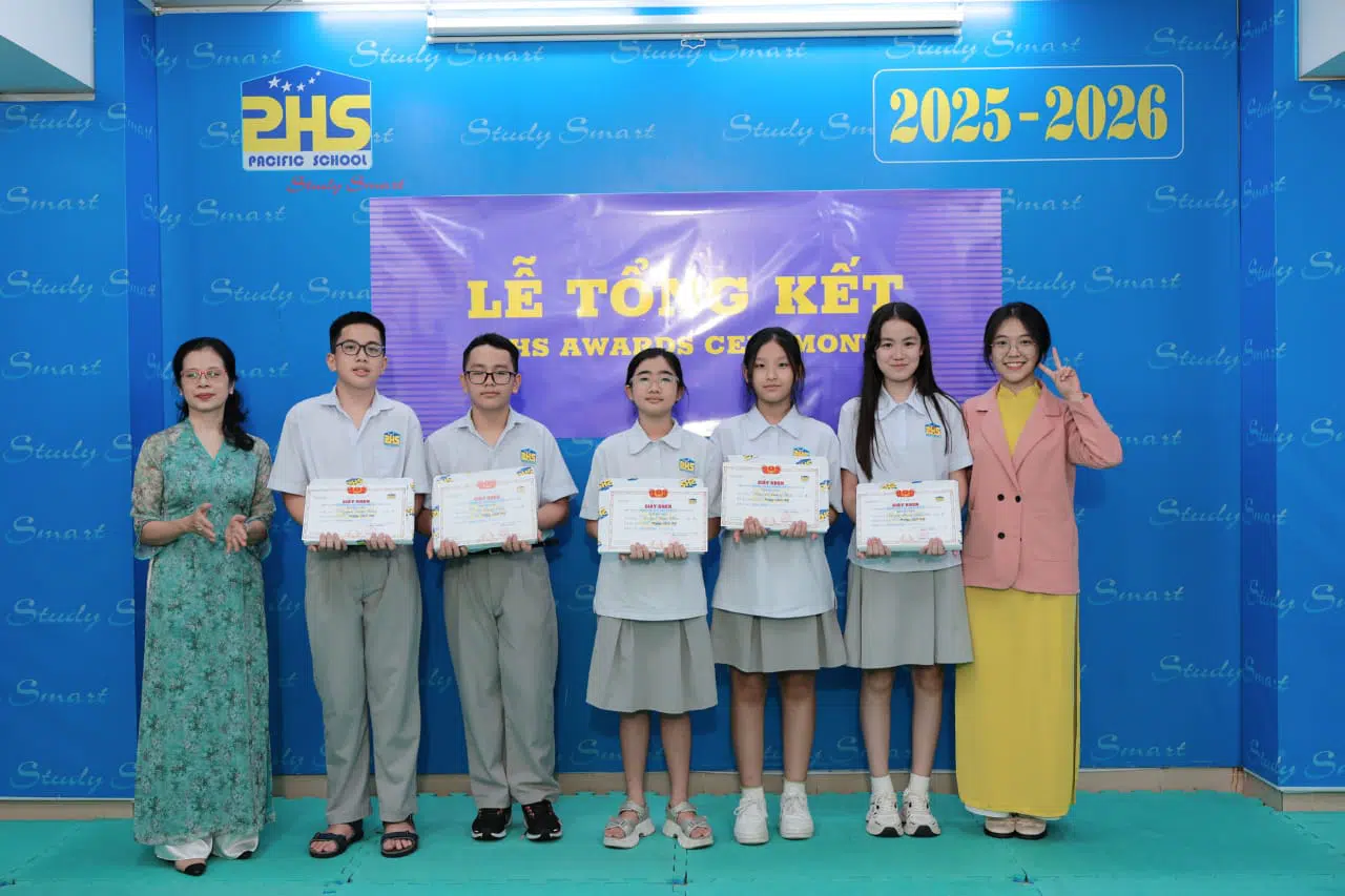 KHI NIỀM VUI NỞ HOA