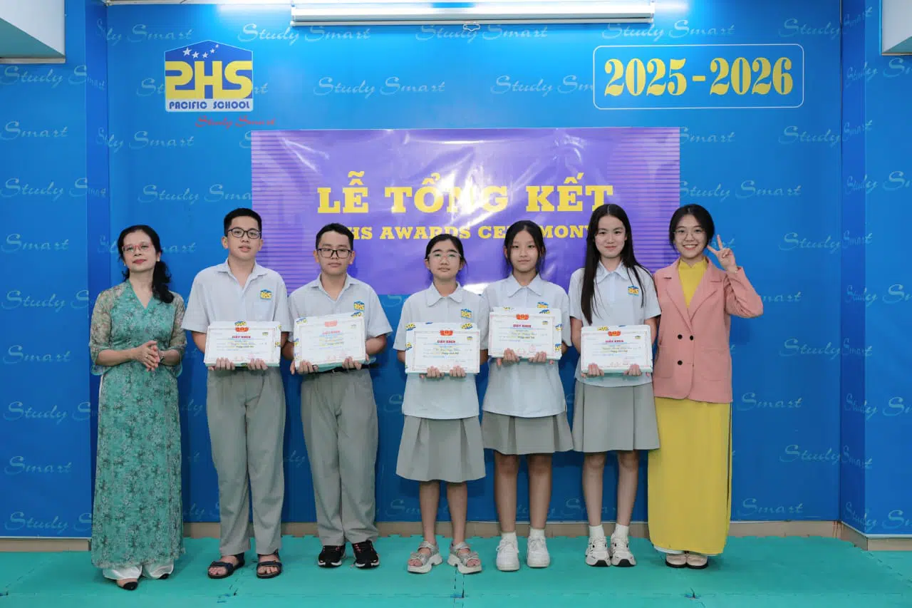 KHI NIỀM VUI NỞ HOA