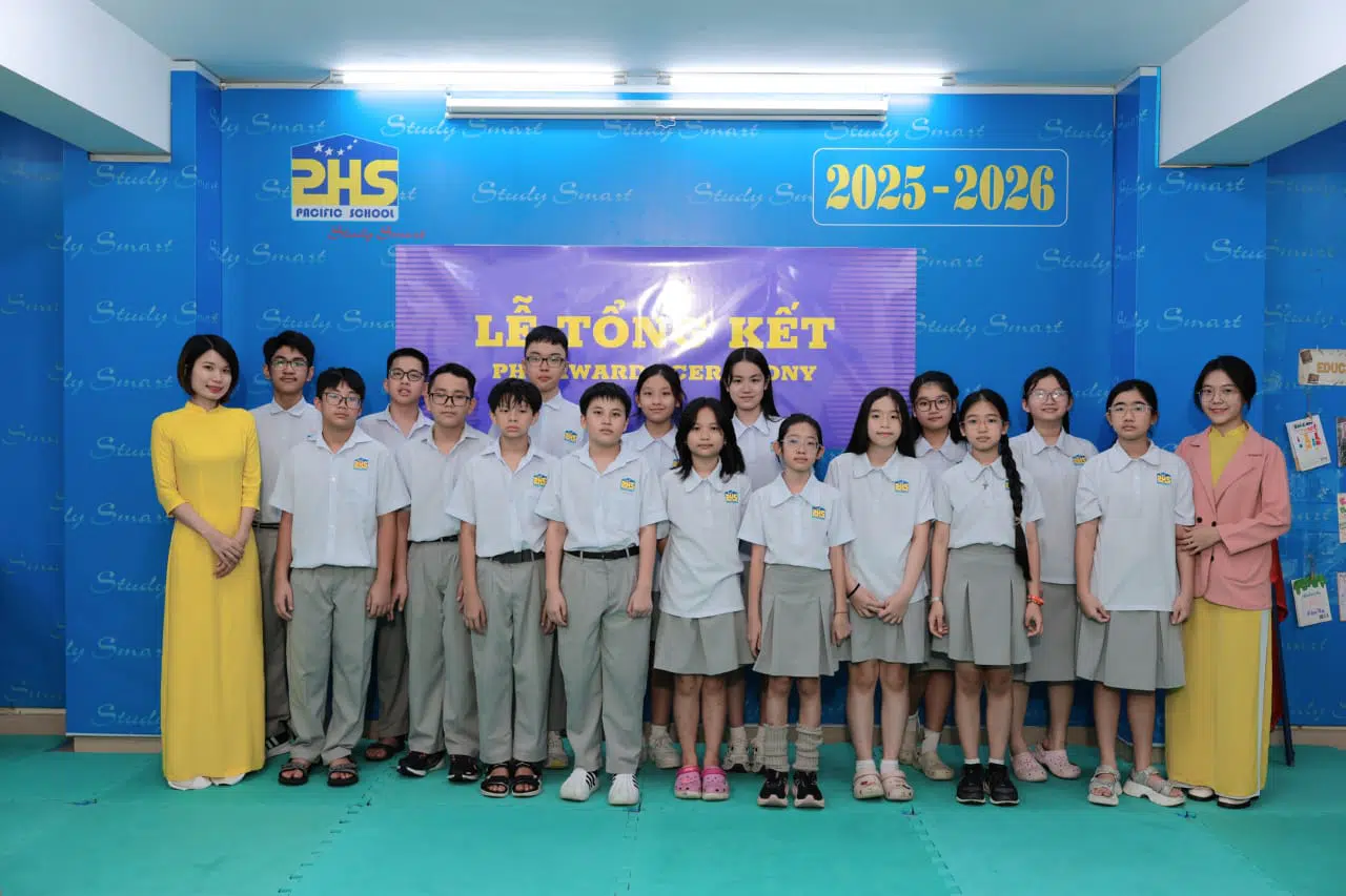 KHI NIỀM VUI NỞ HOA