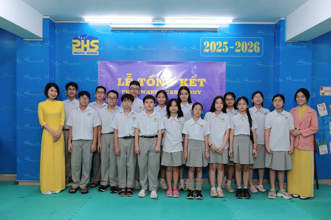 KHI NIỀM VUI NỞ HOA