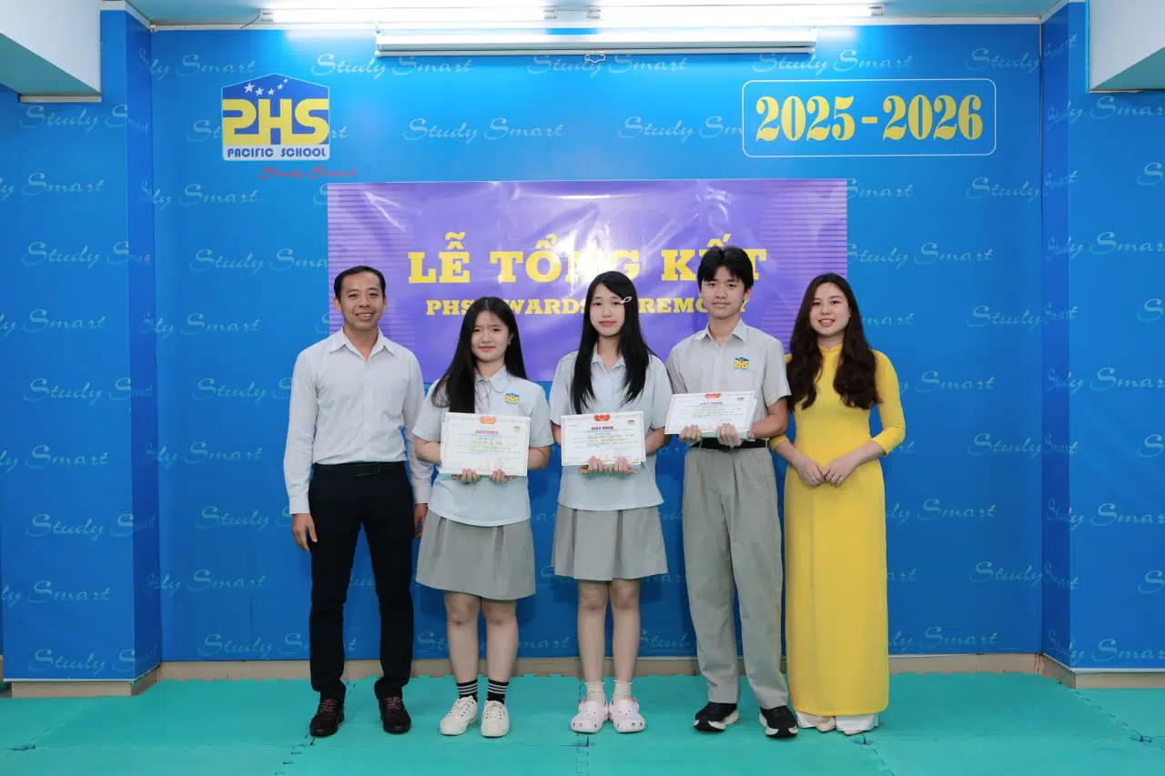 KHI NIỀM VUI NỞ HOA