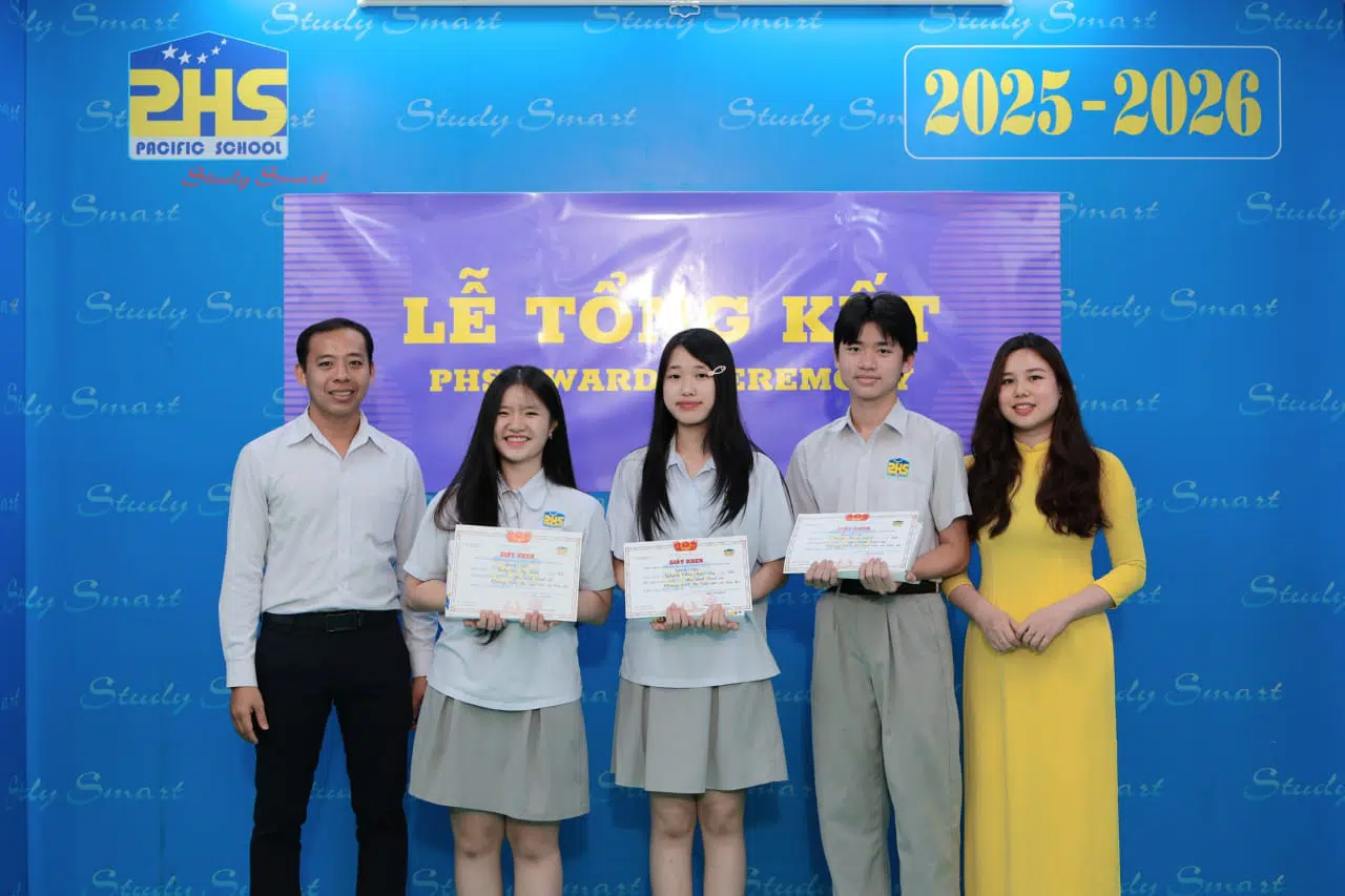KHI NIỀM VUI NỞ HOA