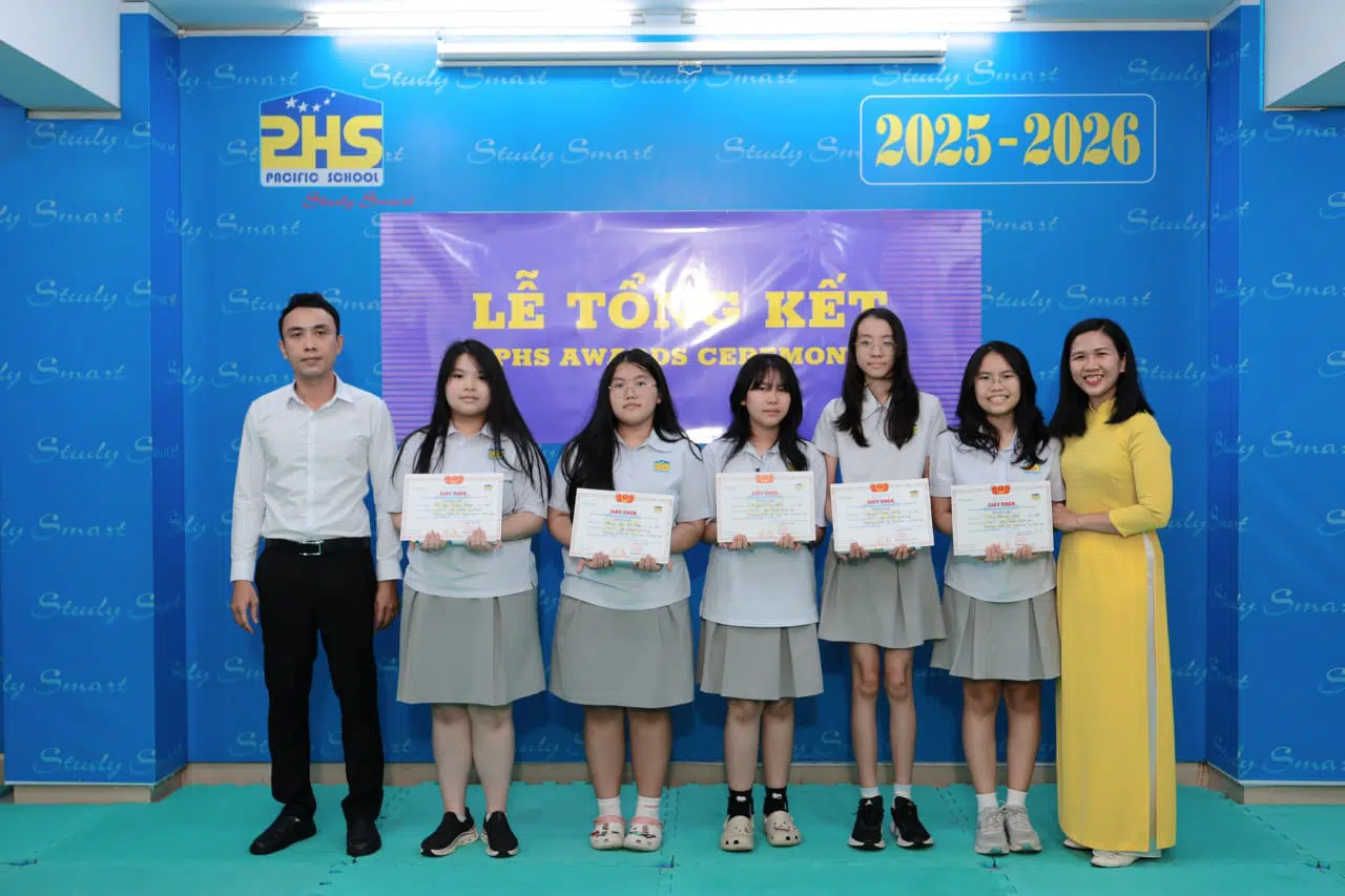 KHI NIỀM VUI NỞ HOA