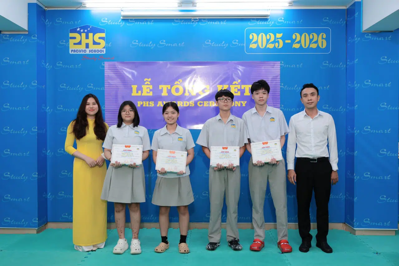 KHI NIỀM VUI NỞ HOA