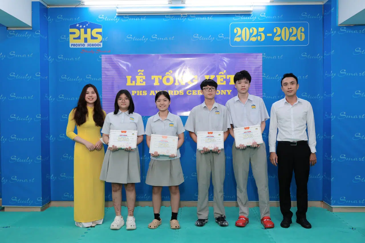 KHI NIỀM VUI NỞ HOA