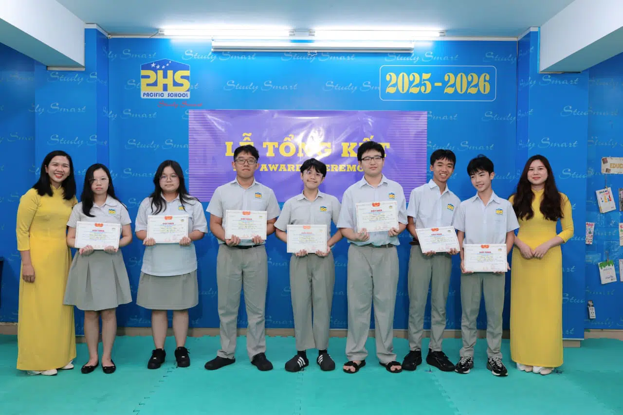 KHI NIỀM VUI NỞ HOA
