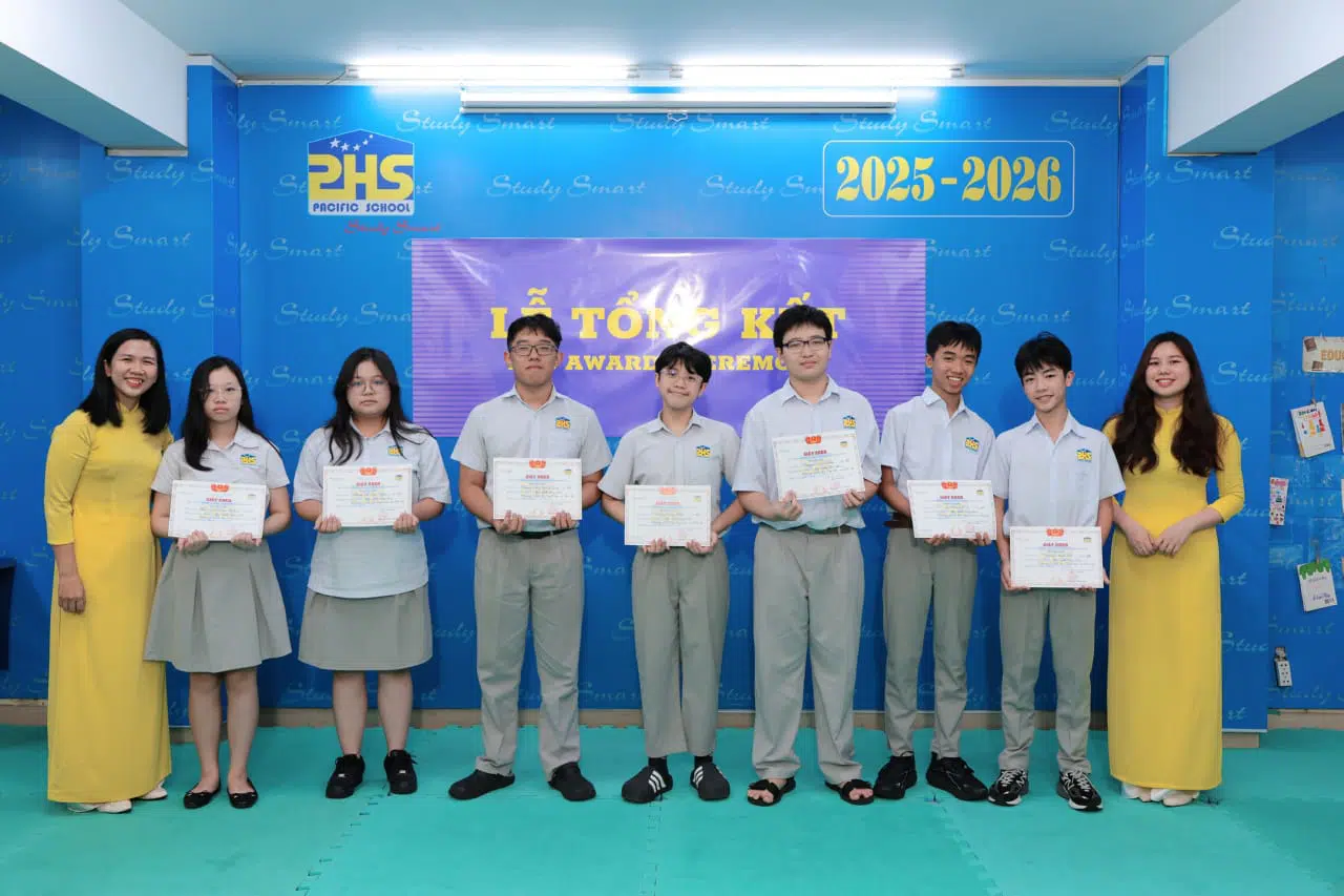 KHI NIỀM VUI NỞ HOA