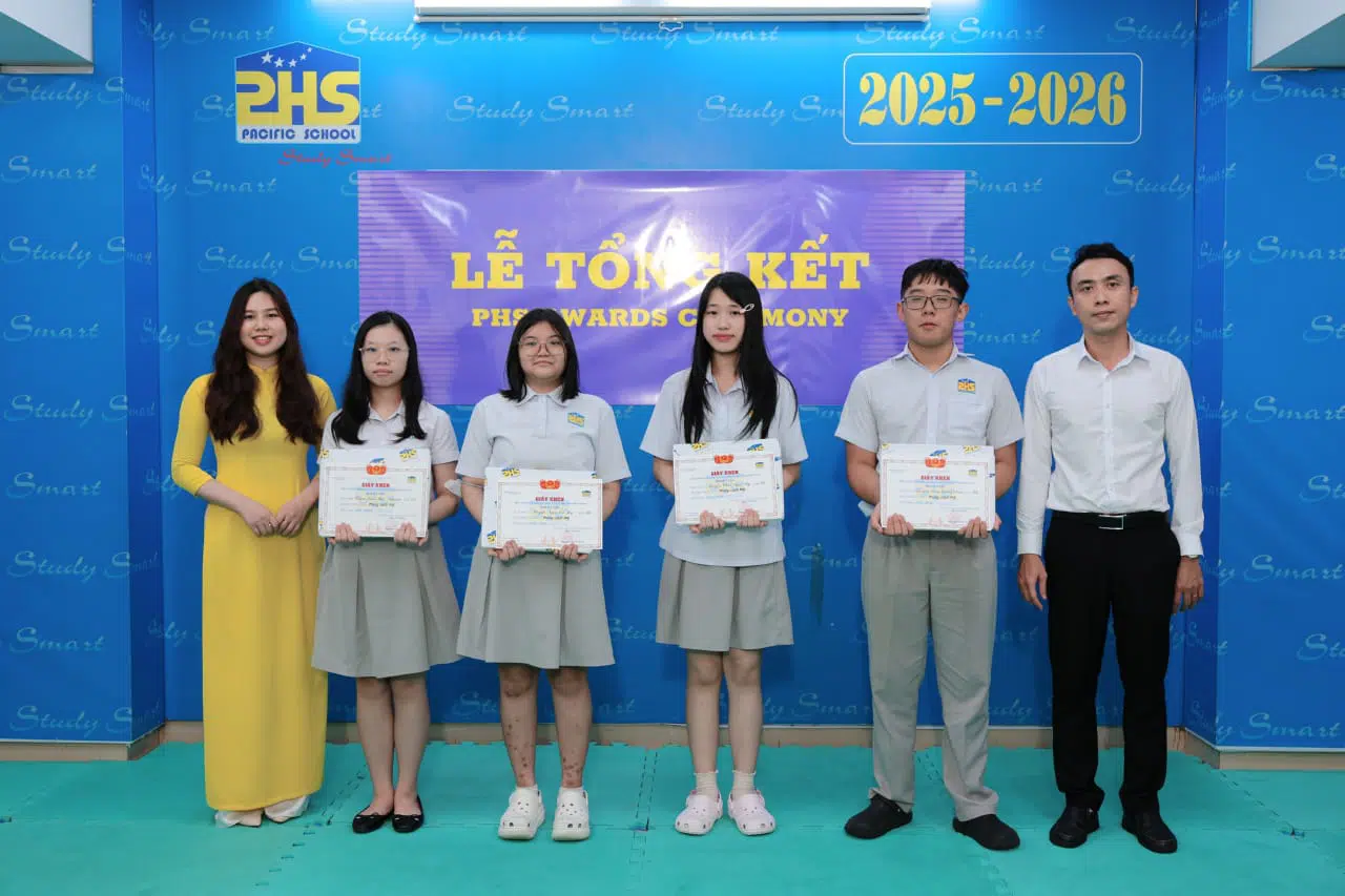 KHI NIỀM VUI NỞ HOA