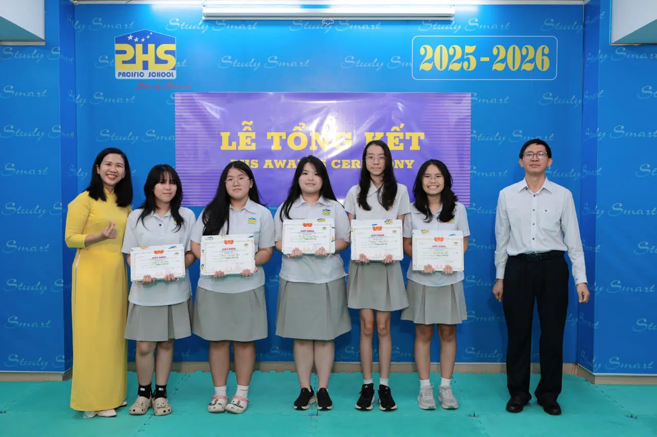 KHI NIỀM VUI NỞ HOA