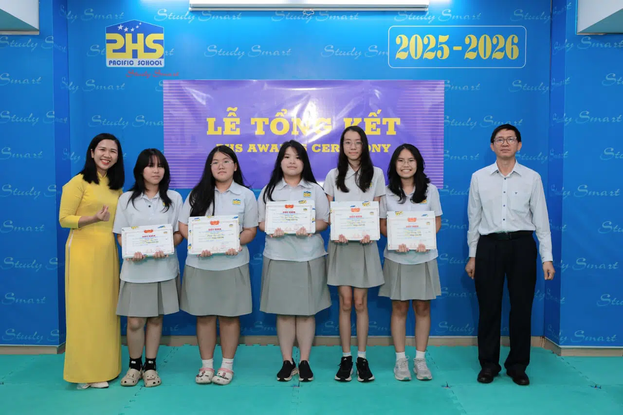 KHI NIỀM VUI NỞ HOA