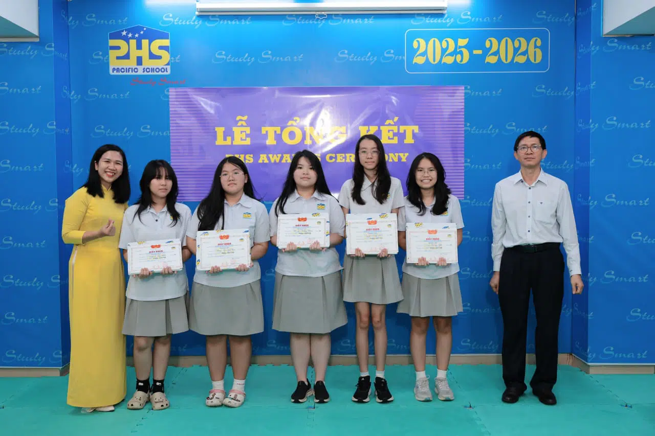 KHI NIỀM VUI NỞ HOA