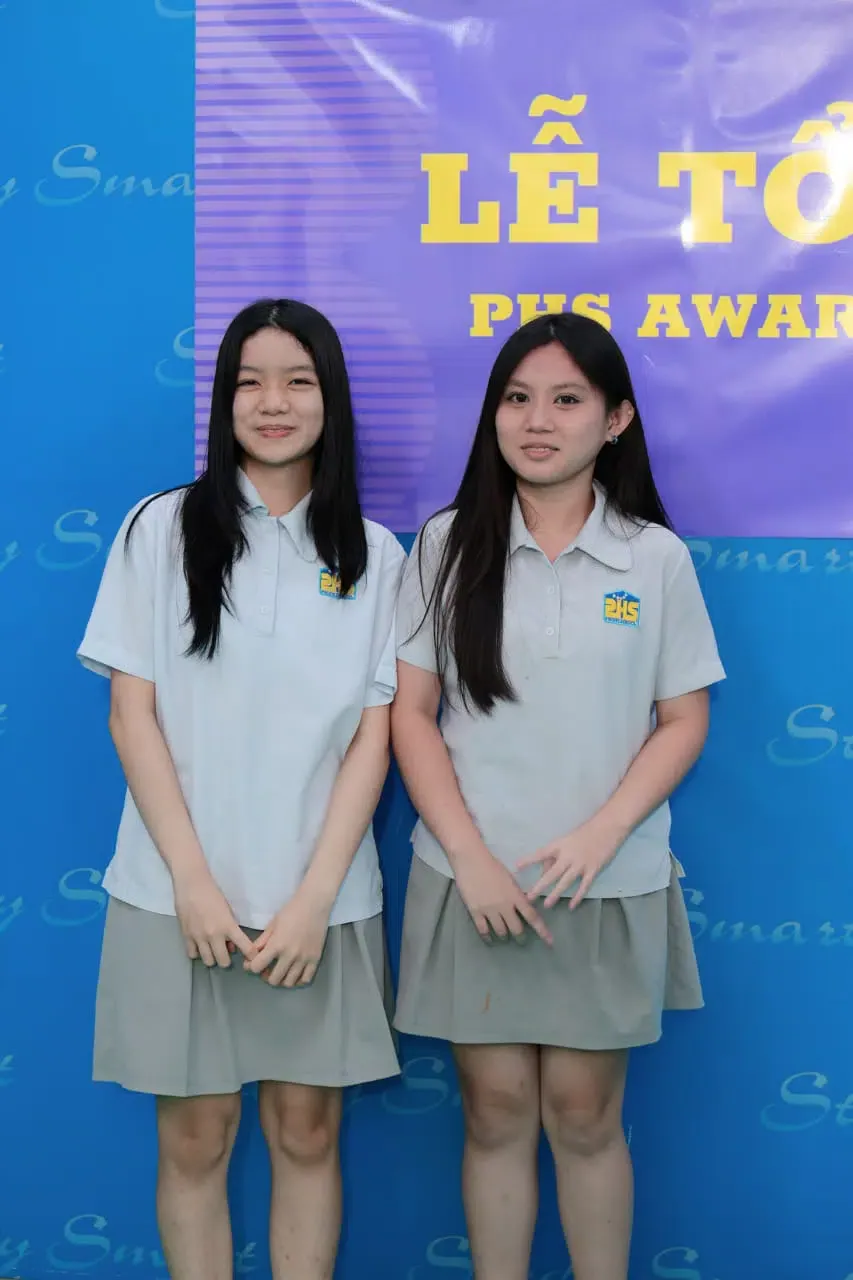 KHI NIỀM VUI NỞ HOA