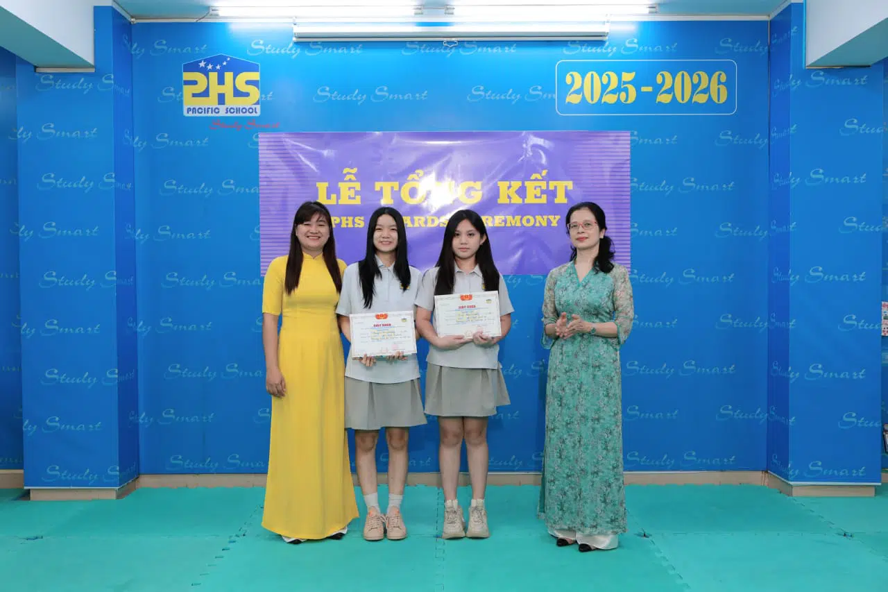 KHI NIỀM VUI NỞ HOA