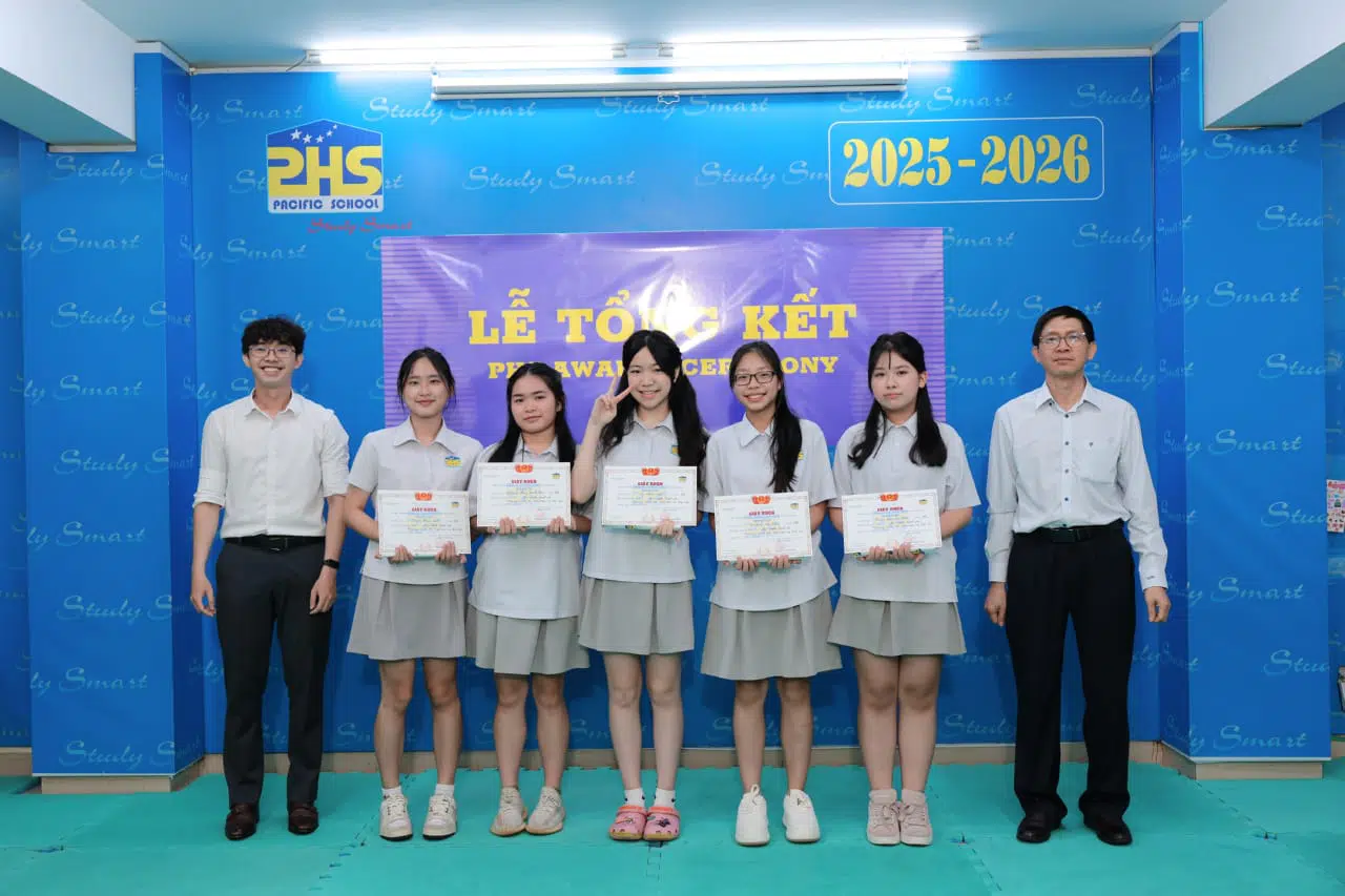 KHI NIỀM VUI NỞ HOA