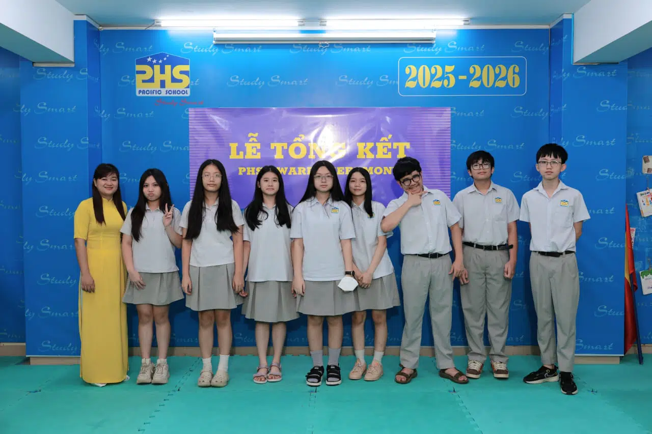 KHI NIỀM VUI NỞ HOA