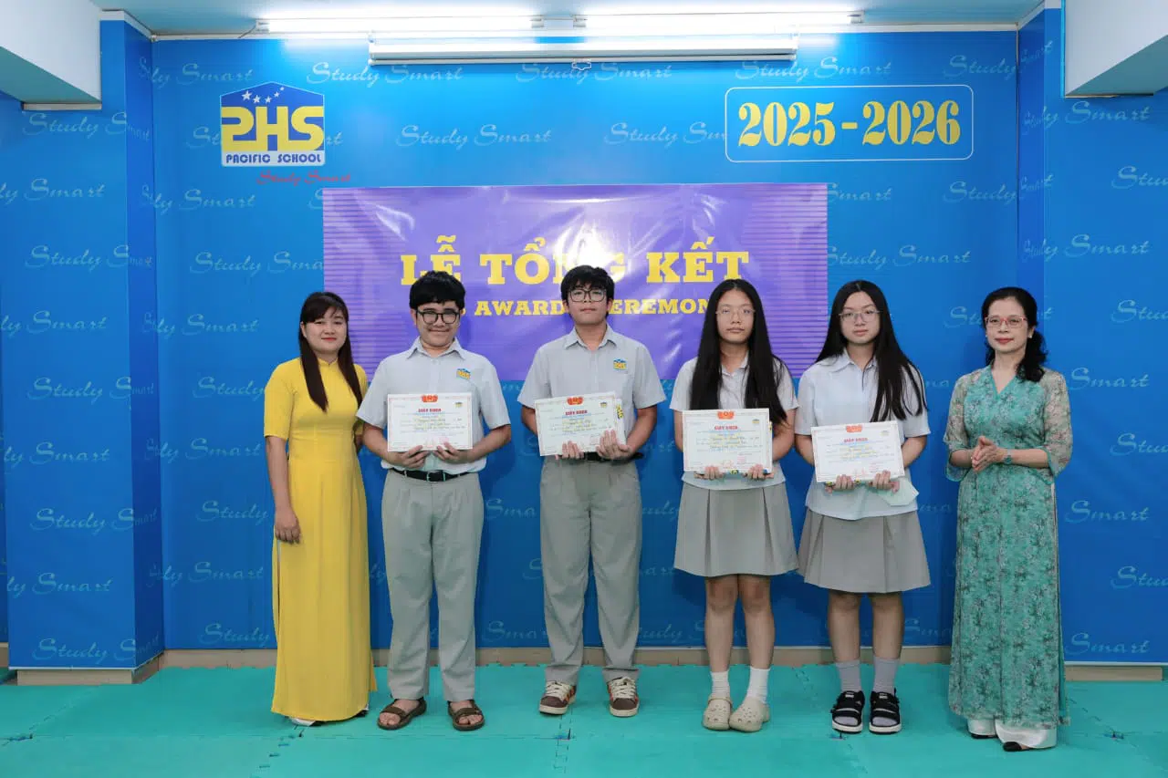 KHI NIỀM VUI NỞ HOA