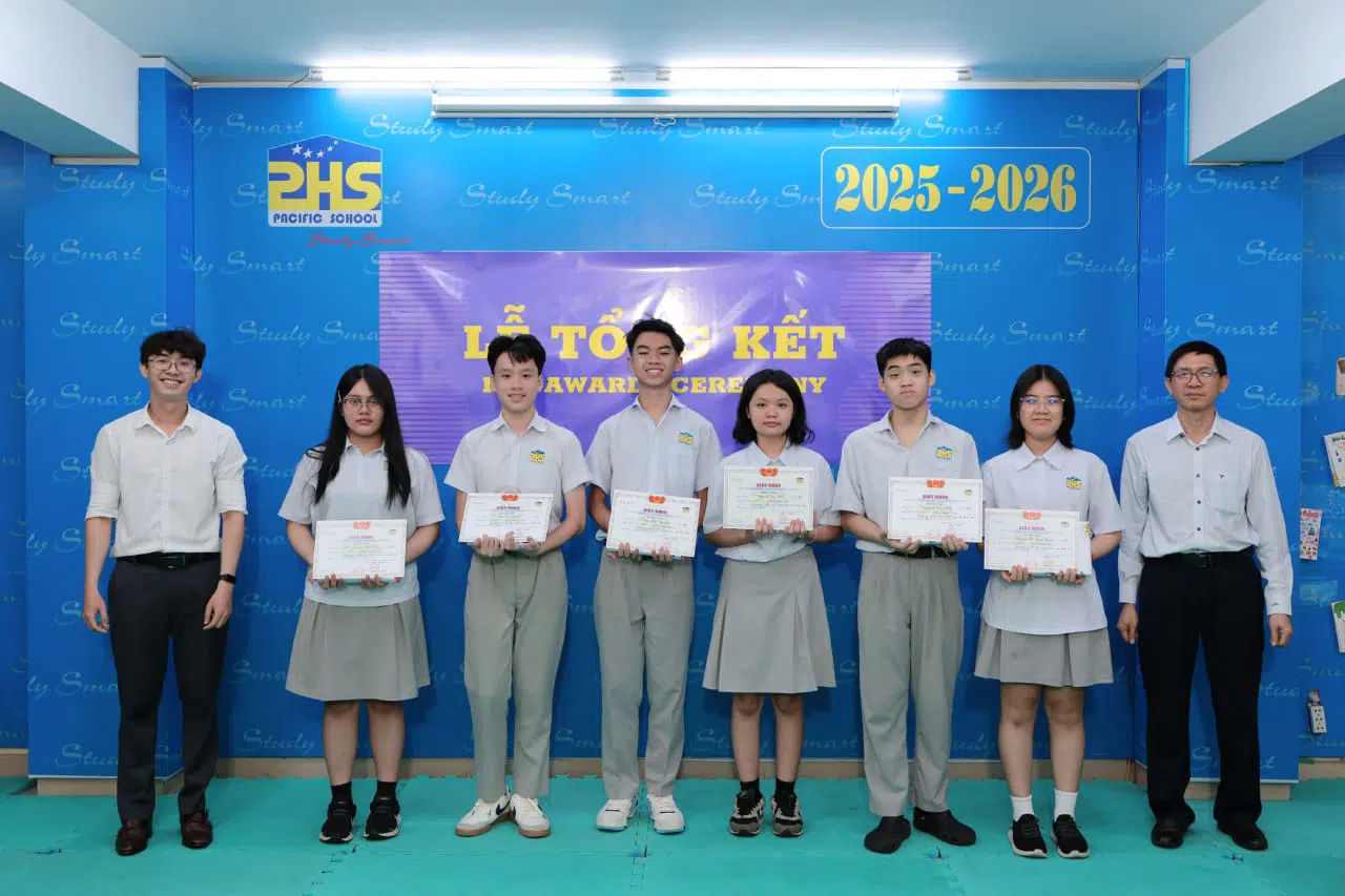 KHI NIỀM VUI NỞ HOA