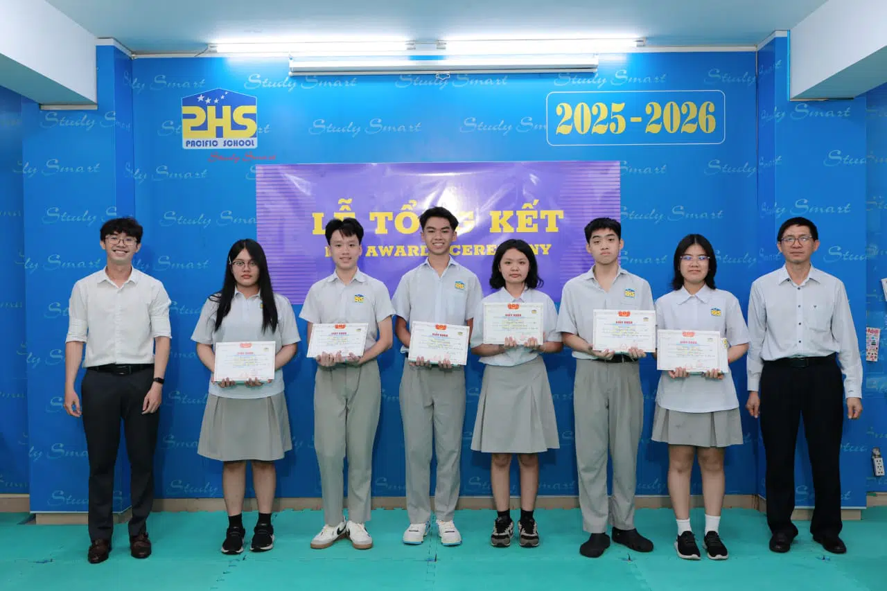KHI NIỀM VUI NỞ HOA