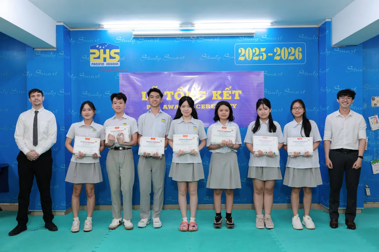 KHI NIỀM VUI NỞ HOA