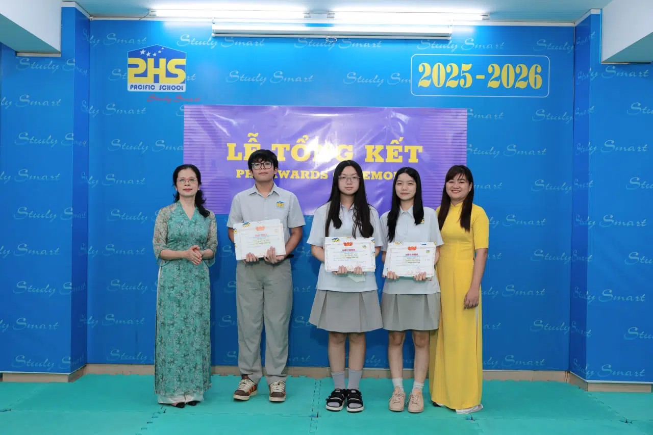 KHI NIỀM VUI NỞ HOA
