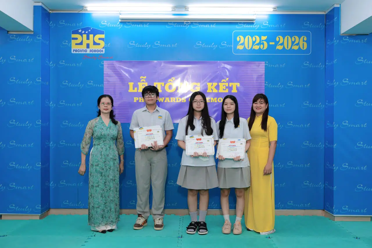 KHI NIỀM VUI NỞ HOA