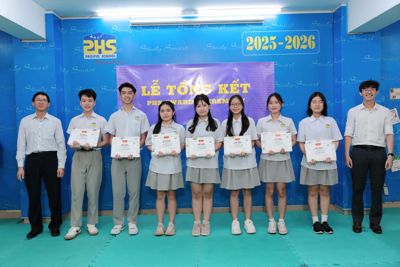 KHI NIỀM VUI NỞ HOA