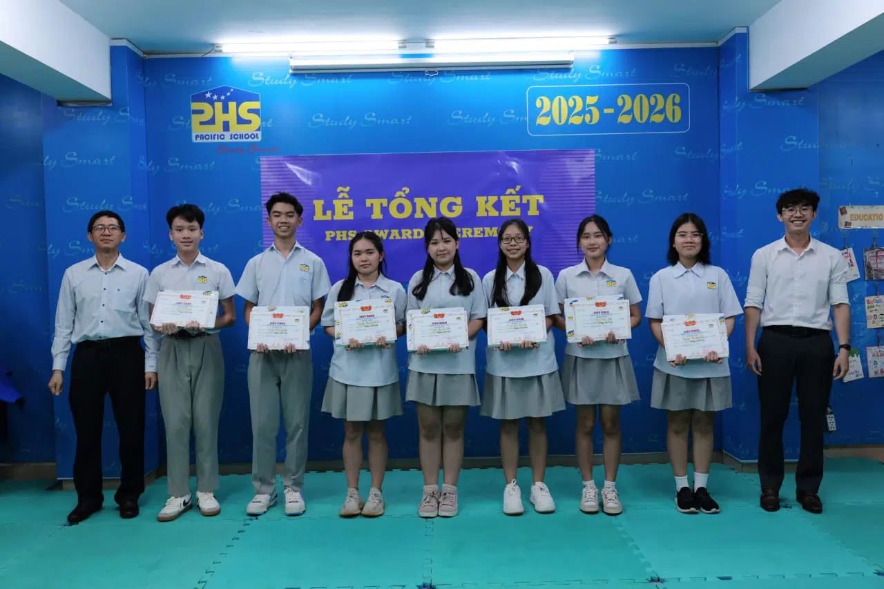 KHI NIỀM VUI NỞ HOA