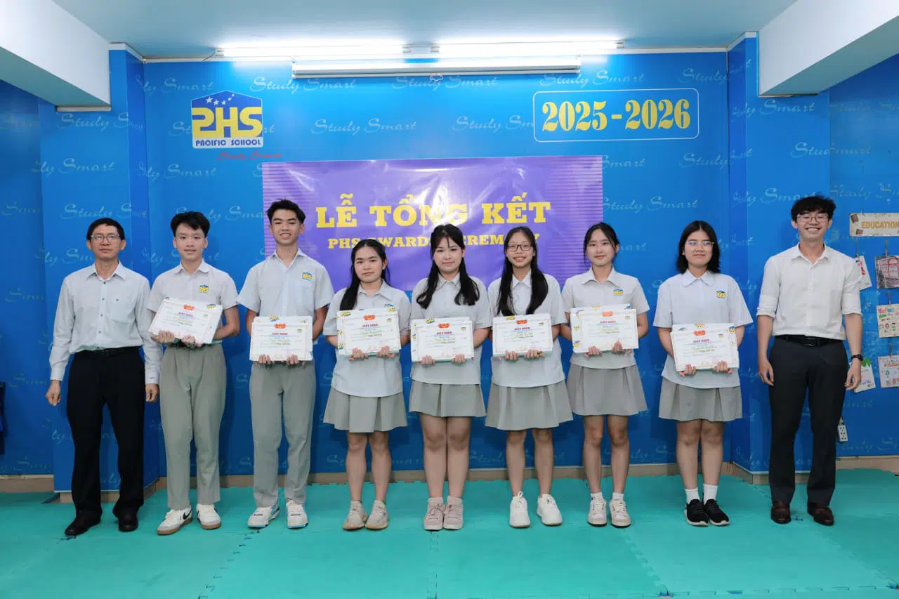 KHI NIỀM VUI NỞ HOA