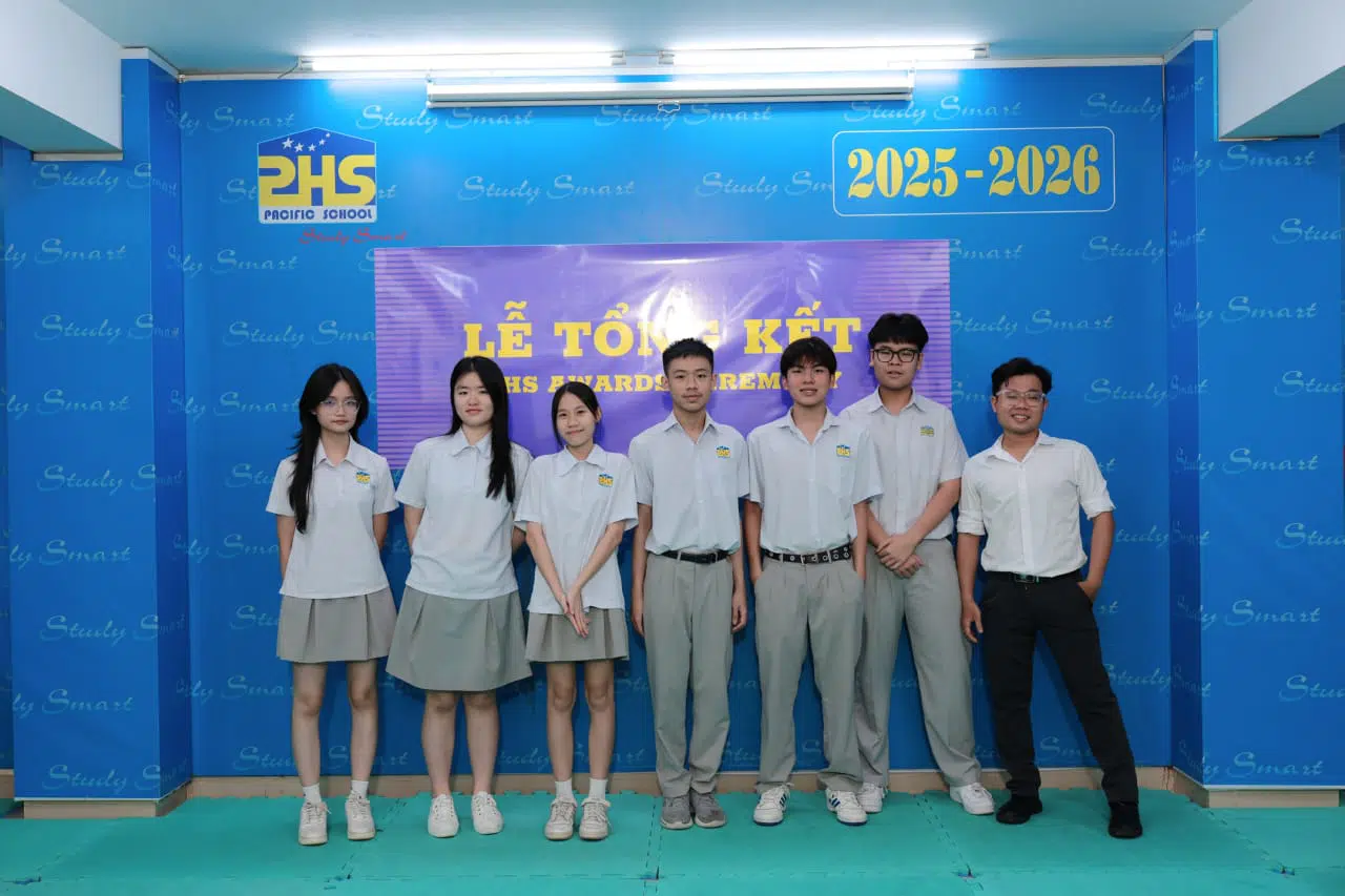 KHI NIỀM VUI NỞ HOA