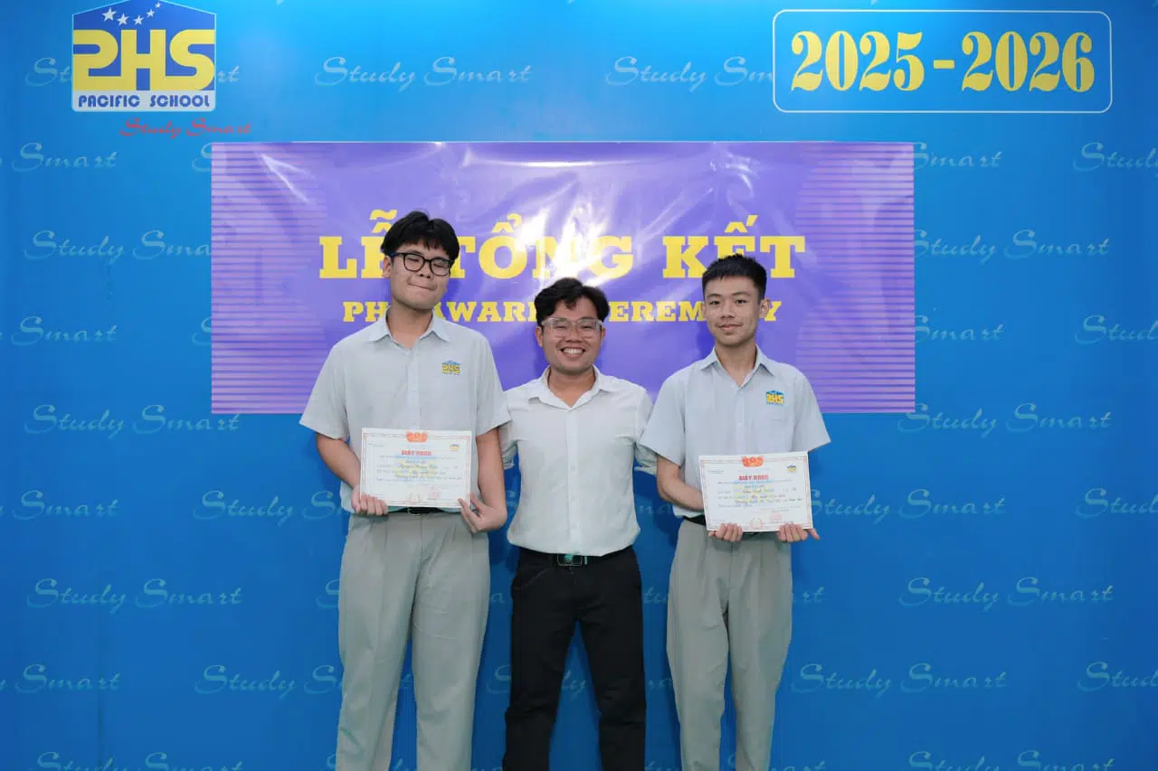 KHI NIỀM VUI NỞ HOA