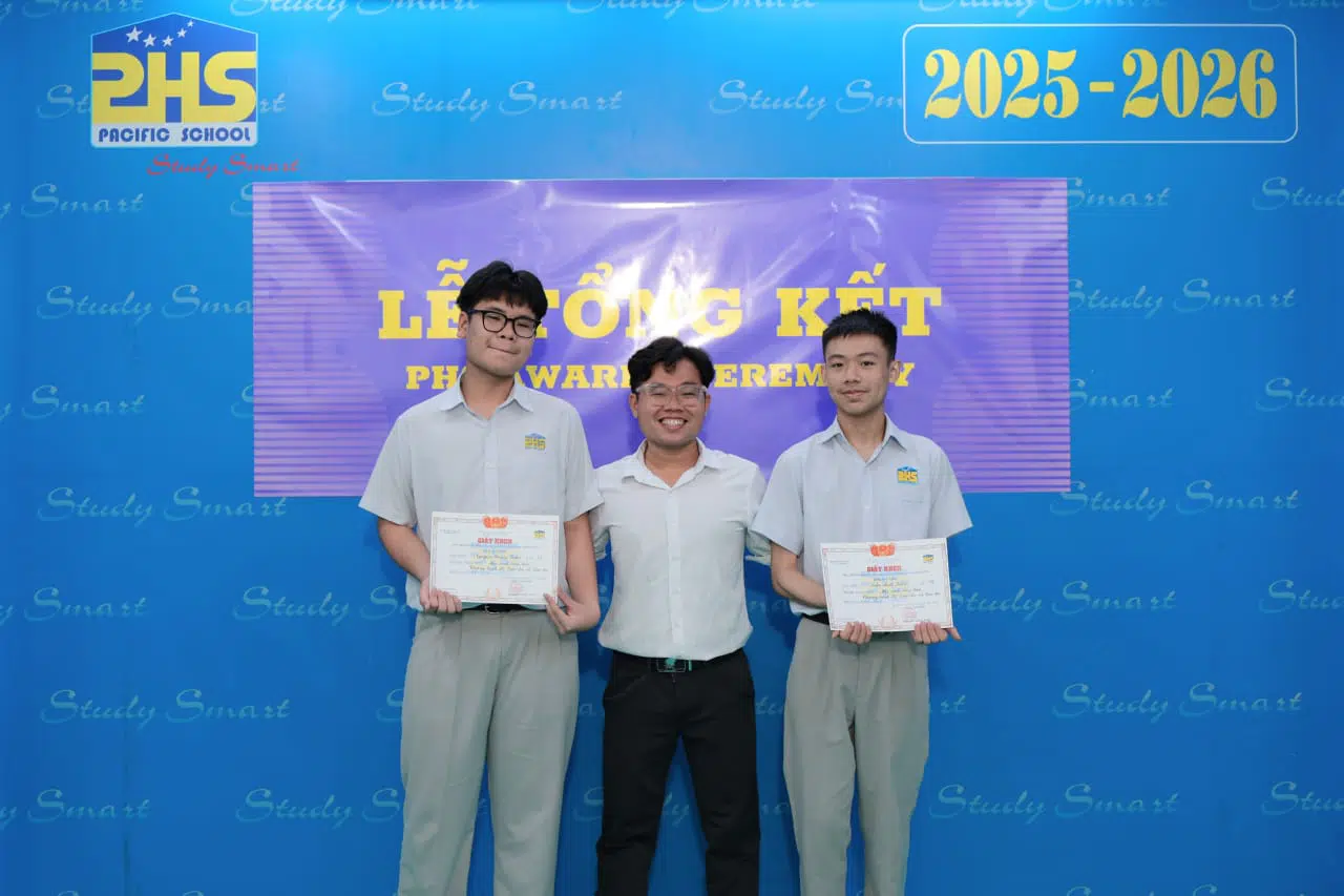 KHI NIỀM VUI NỞ HOA