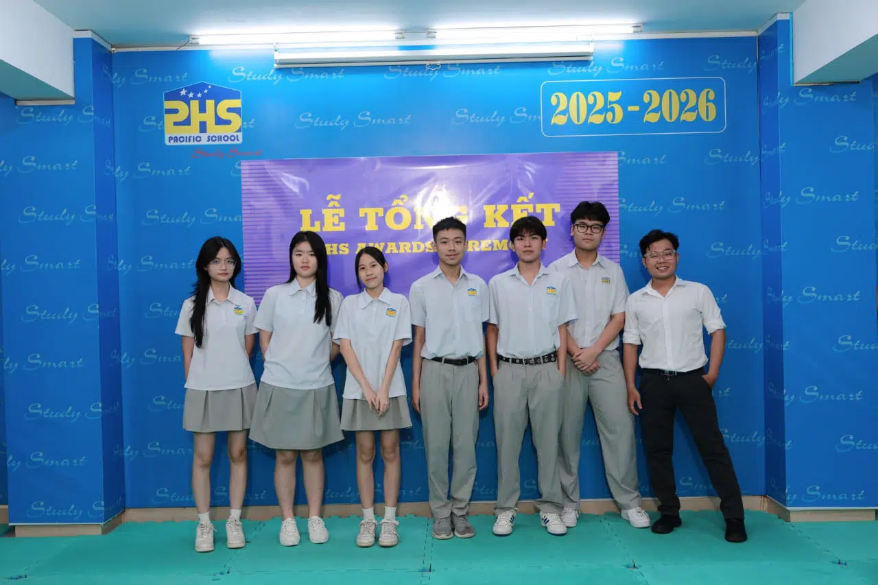 KHI NIỀM VUI NỞ HOA
