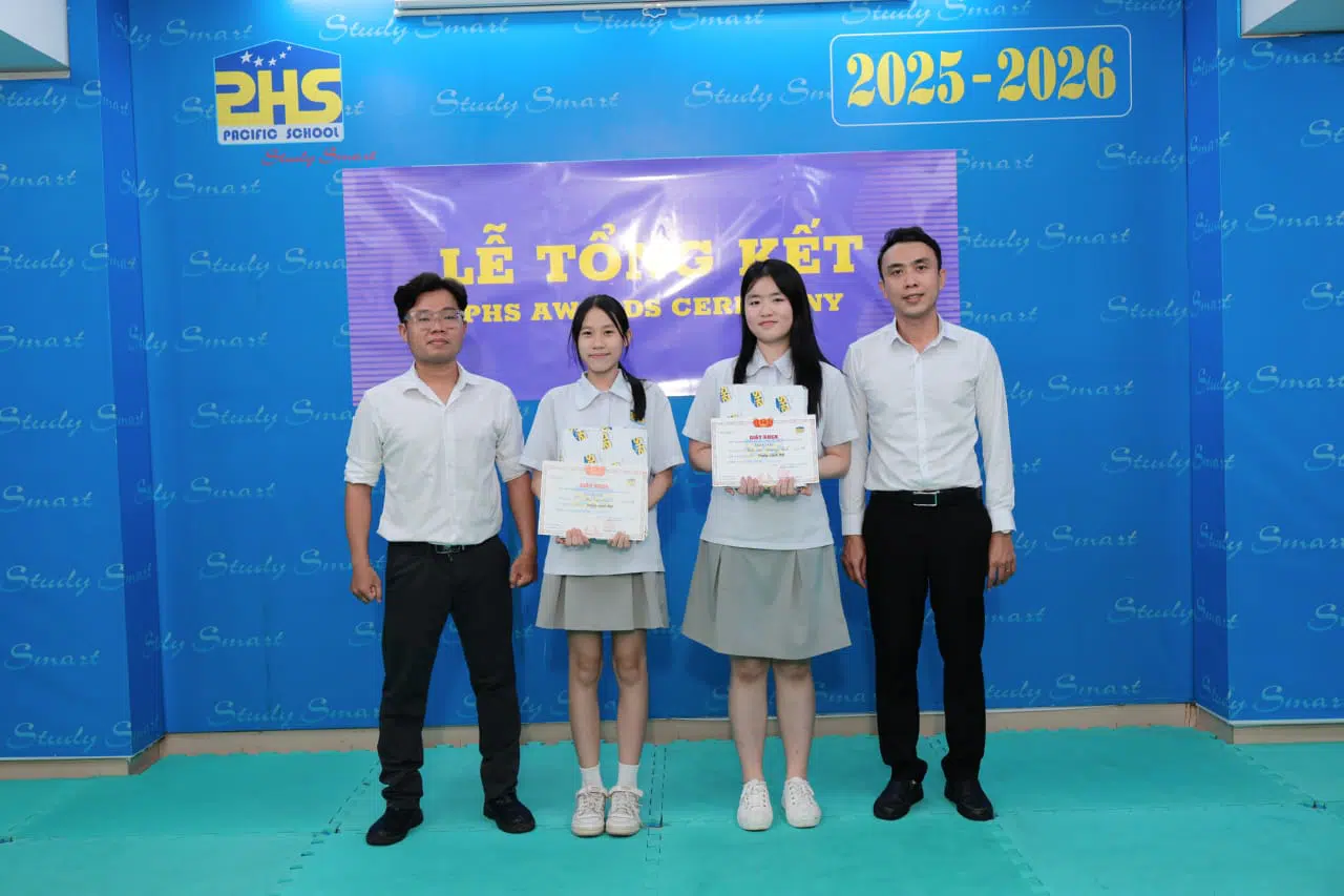 KHI NIỀM VUI NỞ HOA