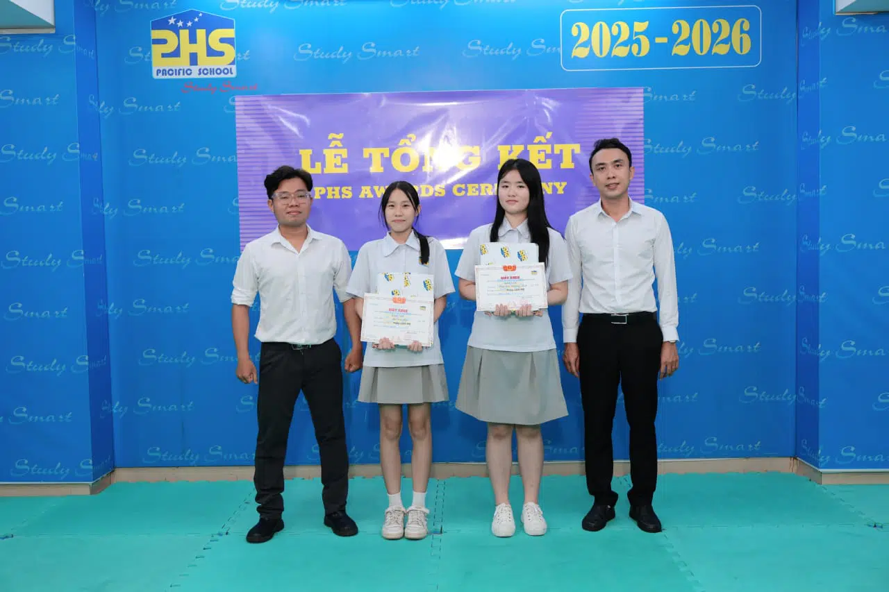 KHI NIỀM VUI NỞ HOA