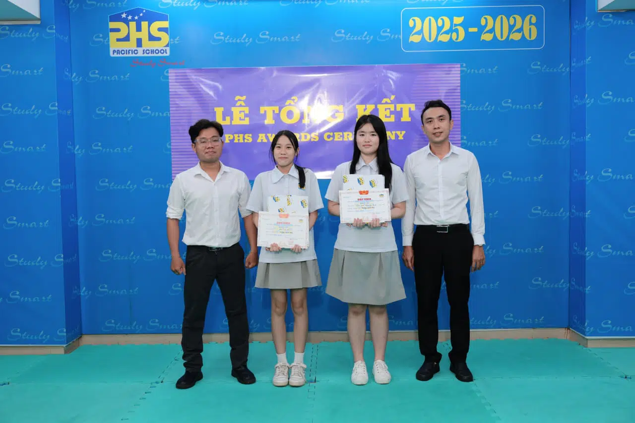 KHI NIỀM VUI NỞ HOA