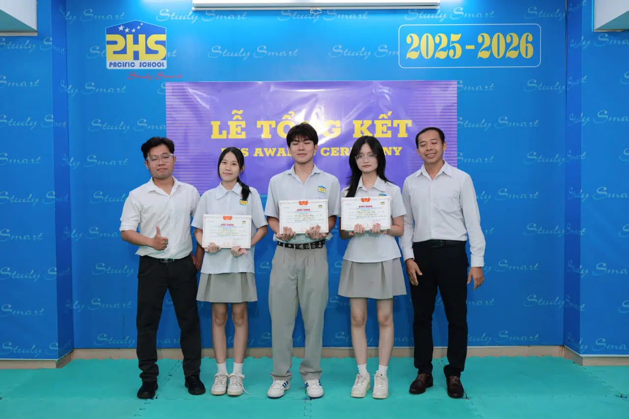 KHI NIỀM VUI NỞ HOA