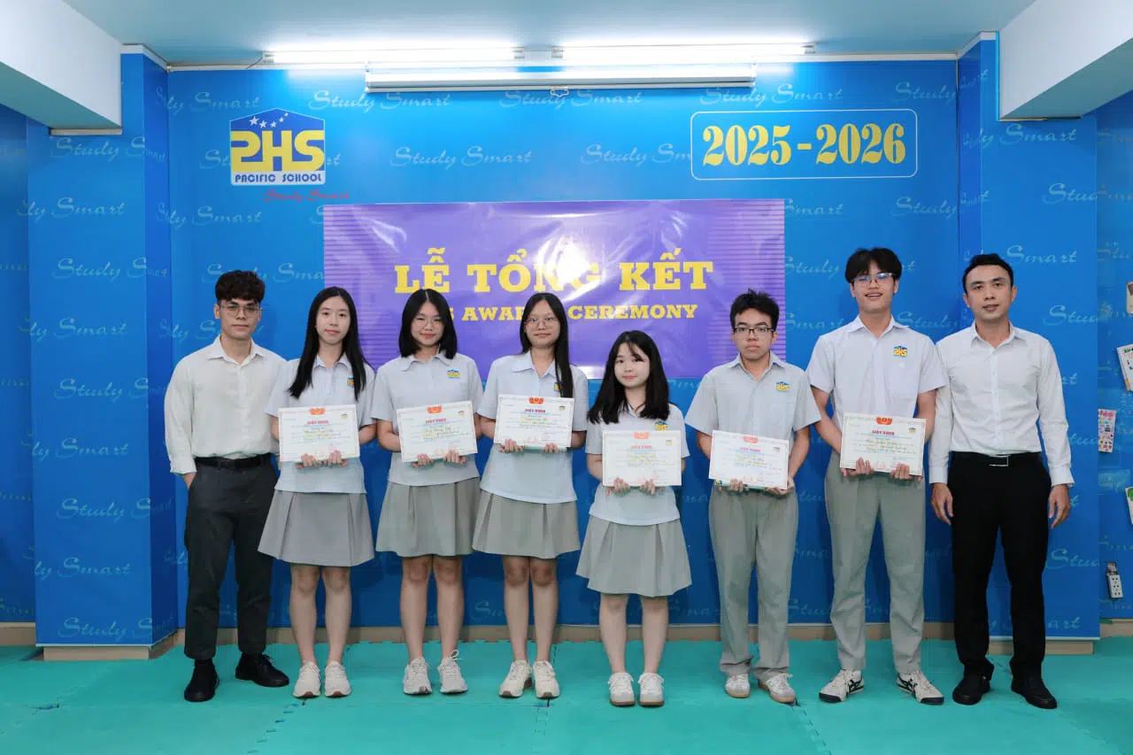 KHI NIỀM VUI NỞ HOA