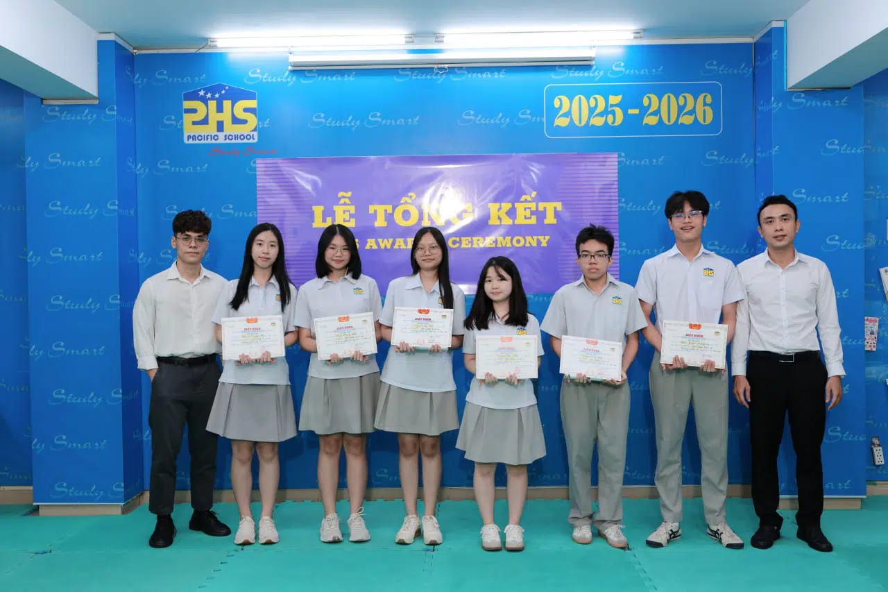 KHI NIỀM VUI NỞ HOA