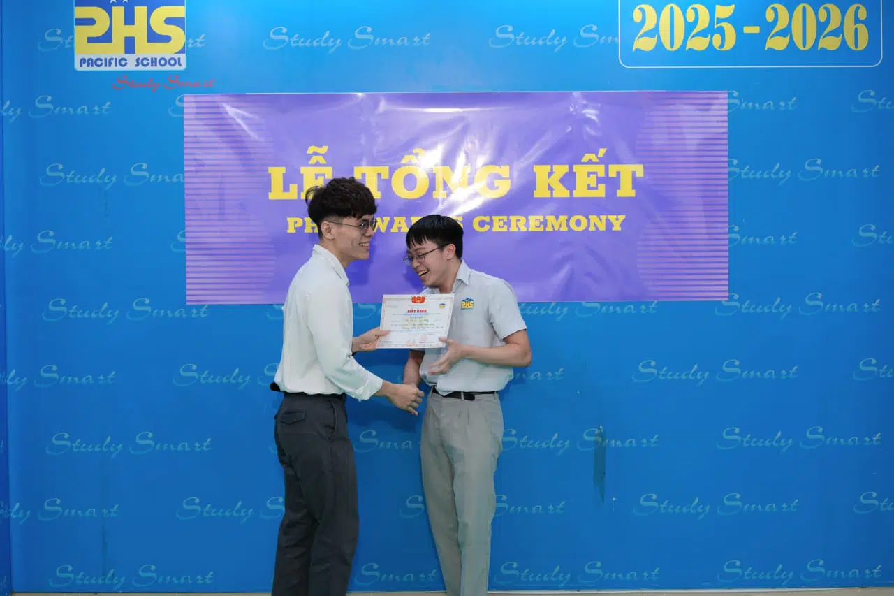 KHI NIỀM VUI NỞ HOA