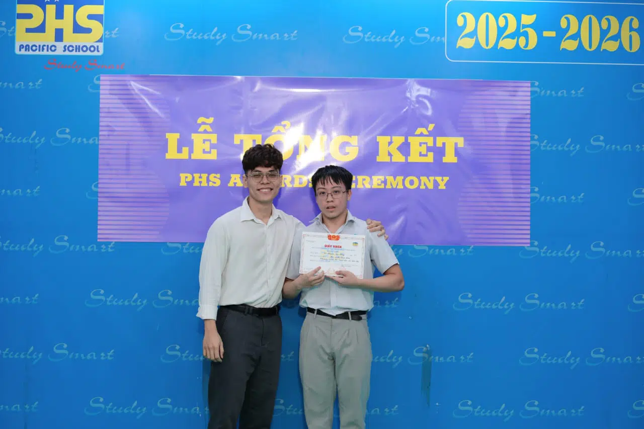 KHI NIỀM VUI NỞ HOA