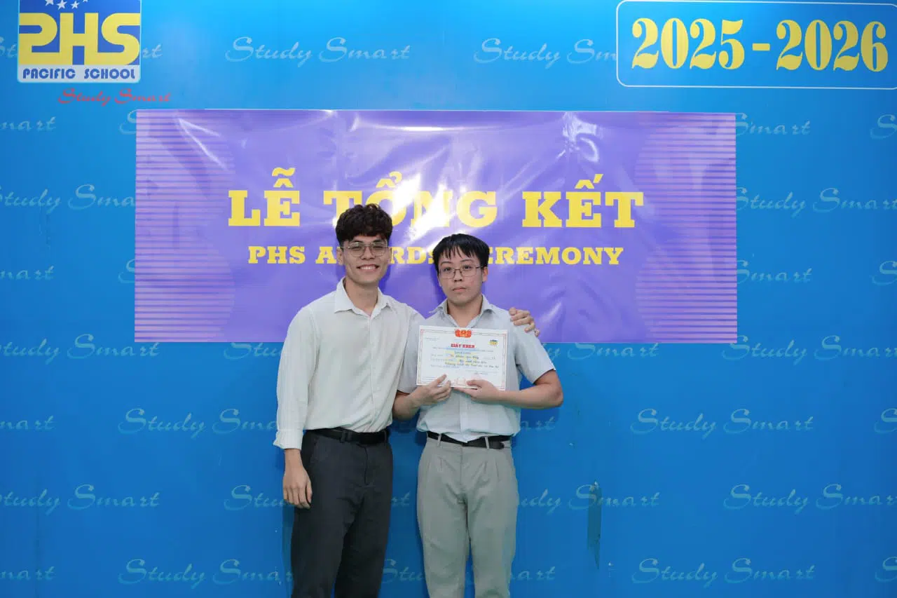 KHI NIỀM VUI NỞ HOA