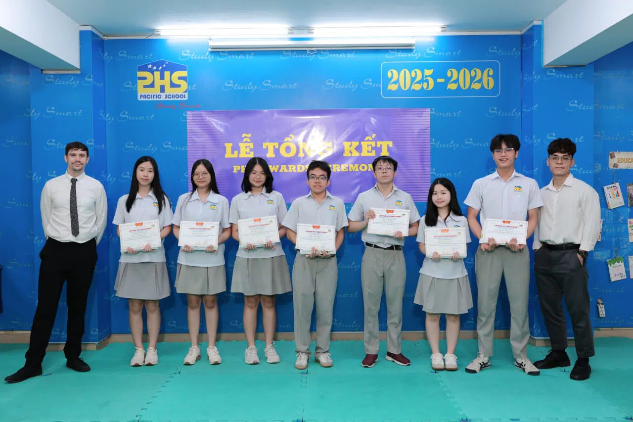 KHI NIỀM VUI NỞ HOA