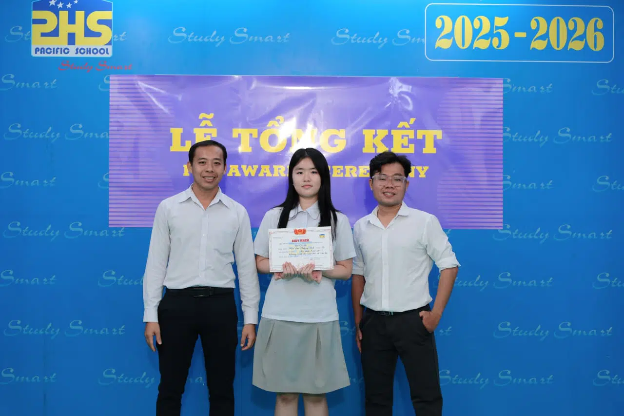 KHI NIỀM VUI NỞ HOA