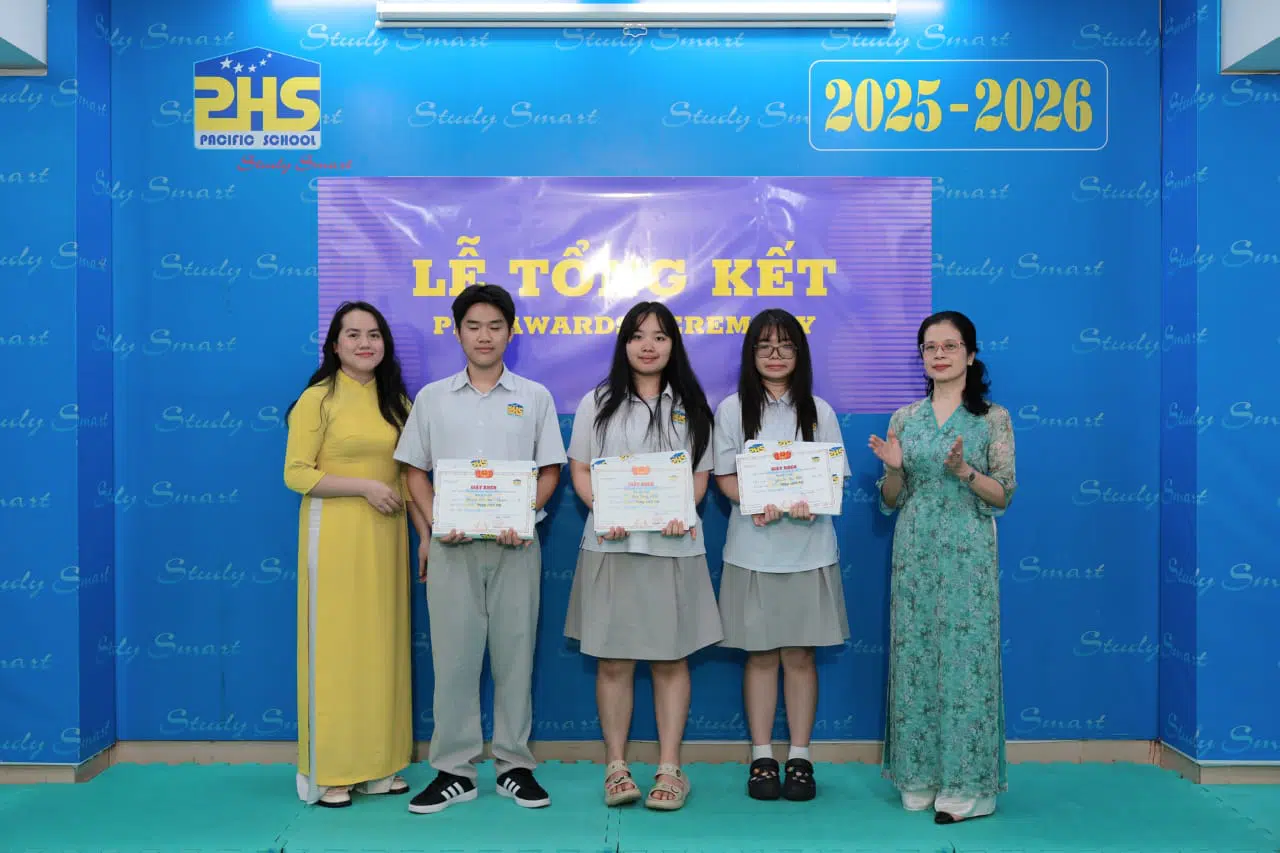 KHI NIỀM VUI NỞ HOA