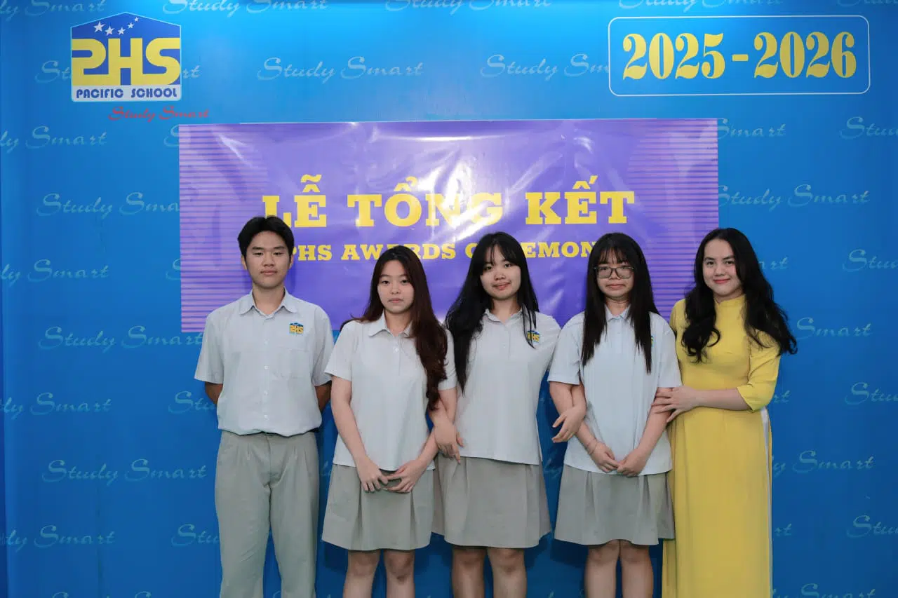 KHI NIỀM VUI NỞ HOA