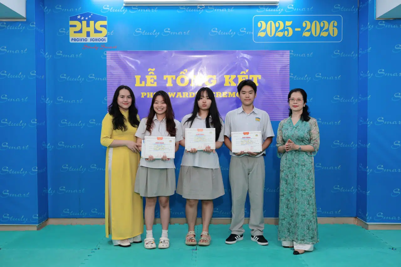 KHI NIỀM VUI NỞ HOA